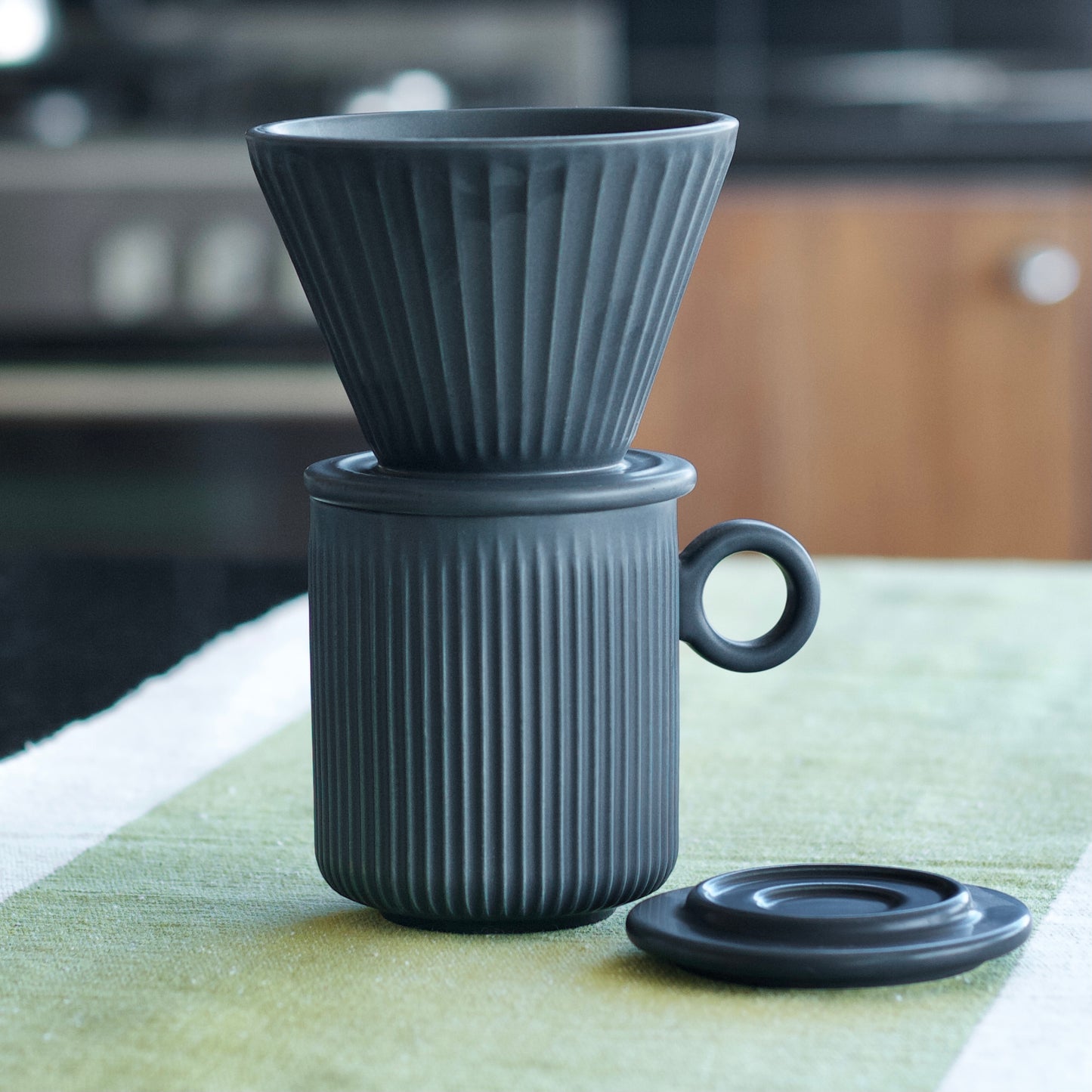 pour-over-set-coffee-culture-black